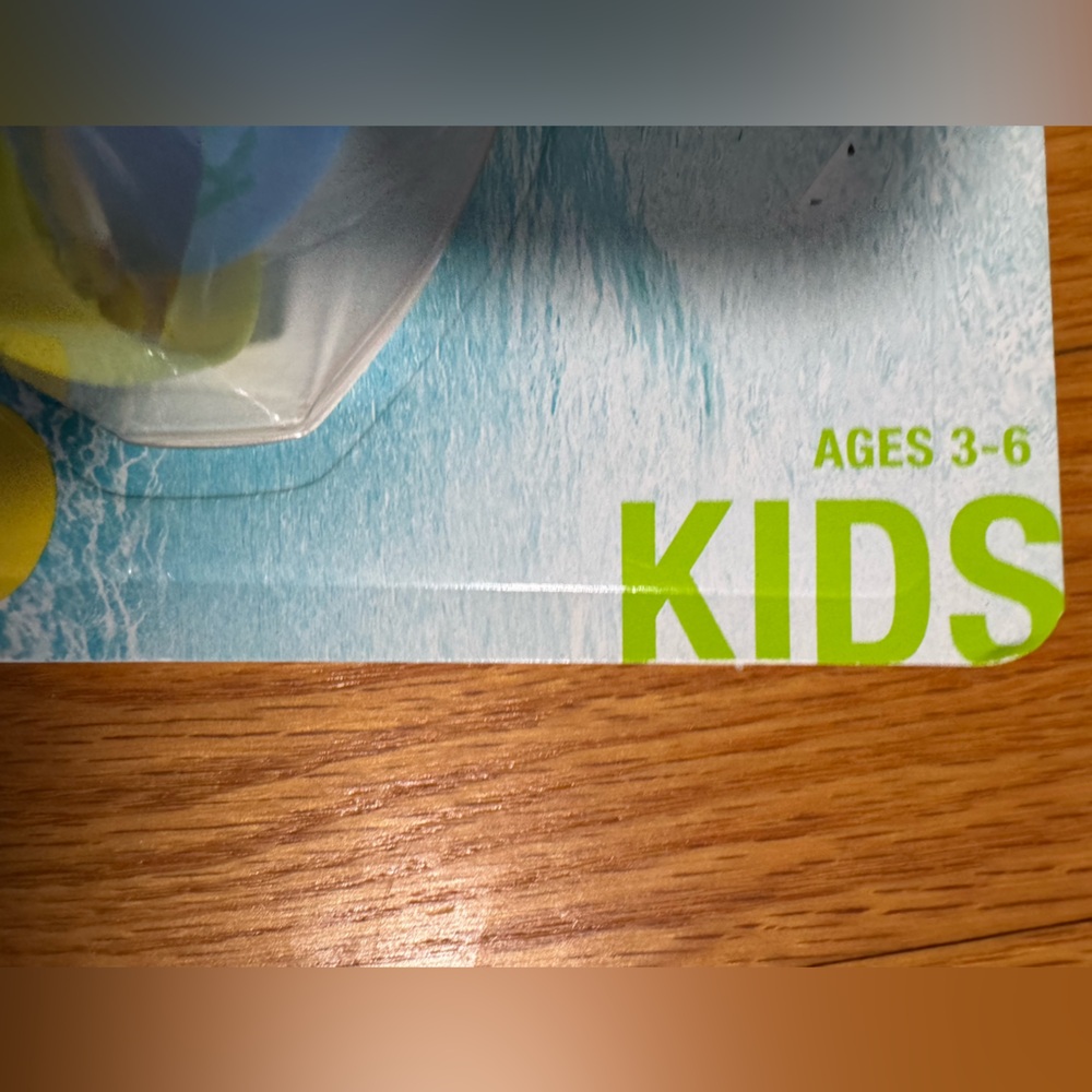 NWT-Speedo Kids Swim Goggles. Ages 3-6, Blue - Picture 4 of 4